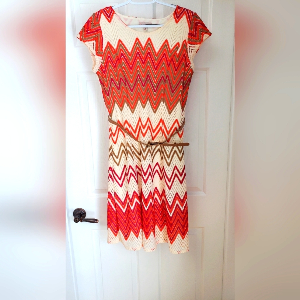 Dress Barn size 8 cocktail dress - cream, coral, tan and fuchsia chevron design
